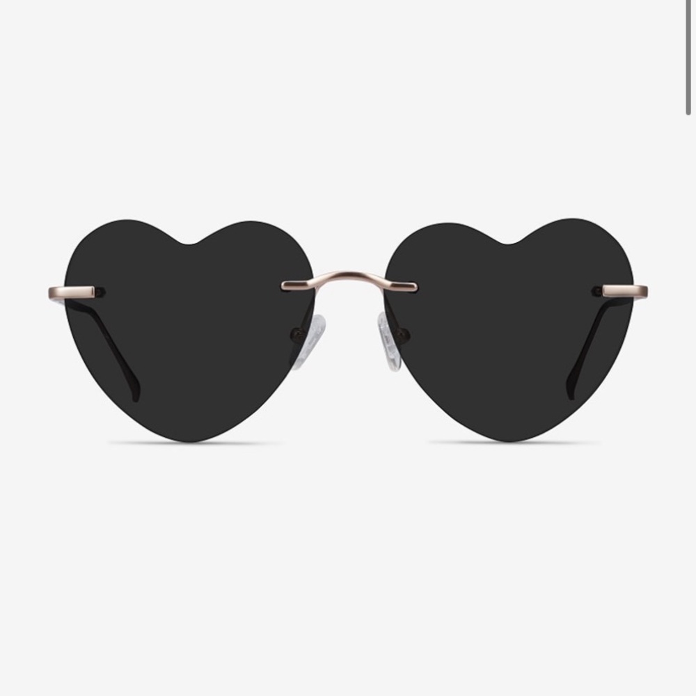 Sun Amore Heart Eye Gold Sunglasses